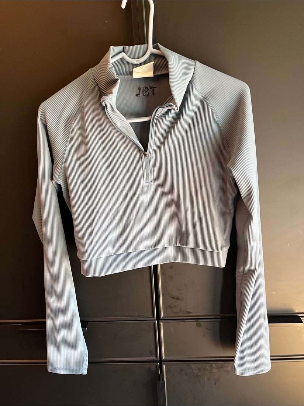 TSL Women’s Grey Ribbed Half-Zip Cropped Athletic Top Labeled as XL fits Medium